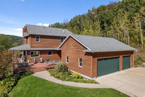 24242 Pfeiffer Hill Road Winona MN 55987