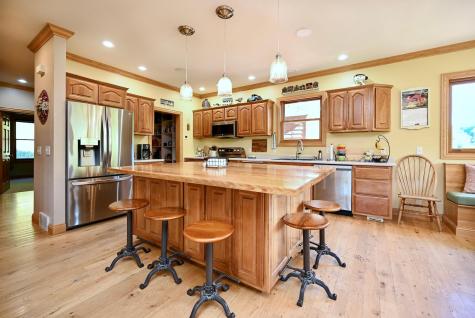 24242 Pfeiffer Hill Road Winona MN 55987