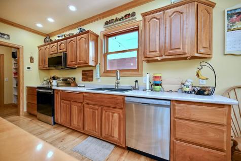24242 Pfeiffer Hill Road Winona MN 55987