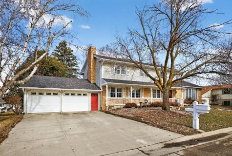 805 5TH Street NW Kasson MN 55944
