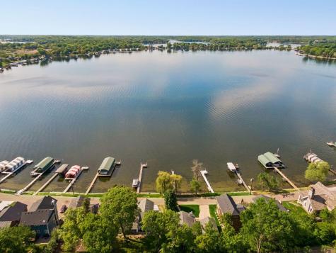 3335 Crystal Bay Road Wayzata MN 55391