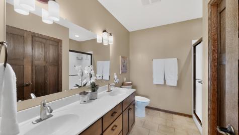 105 Hillwood Drive Lake City MN 55041
