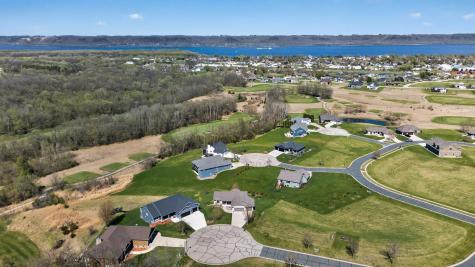 105 Hillwood Drive Lake City MN 55041