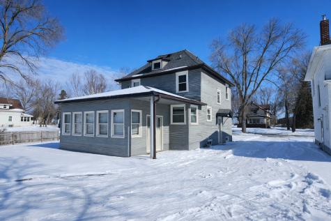 529 7th Street NW Willmar MN 56201
