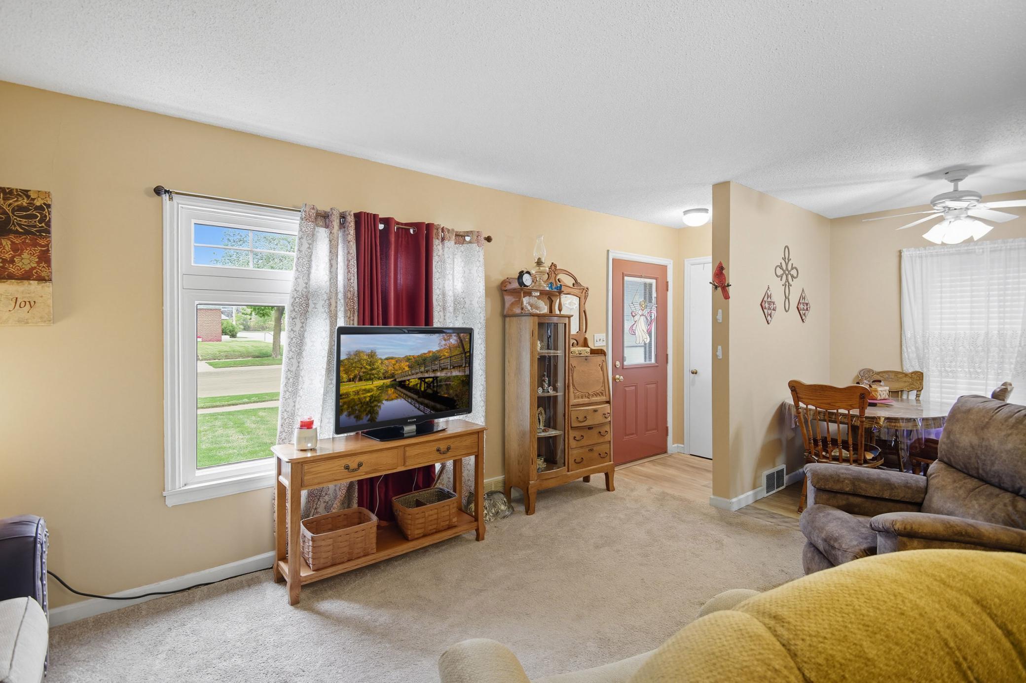 1918 7th Avenue NE Austin MN 55912