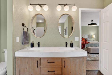 15277 Florist Circle Apple Valley MN 55124
