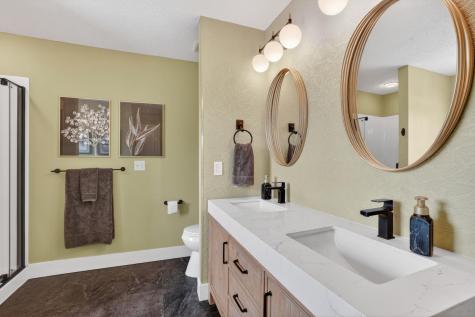 15277 Florist Circle Apple Valley MN 55124