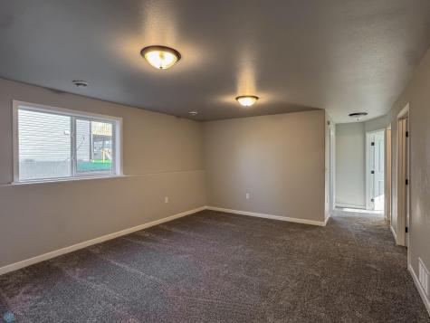 1107 60th Avenue W West Fargo ND 58078