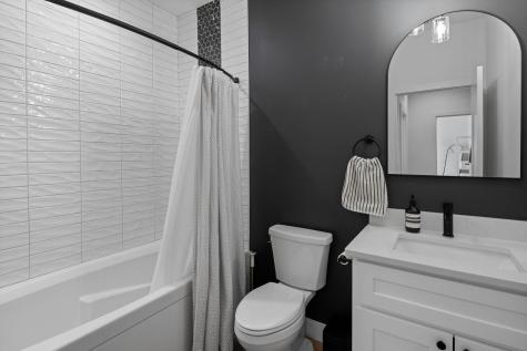 1735 3rd Street NE Minneapolis MN 55413