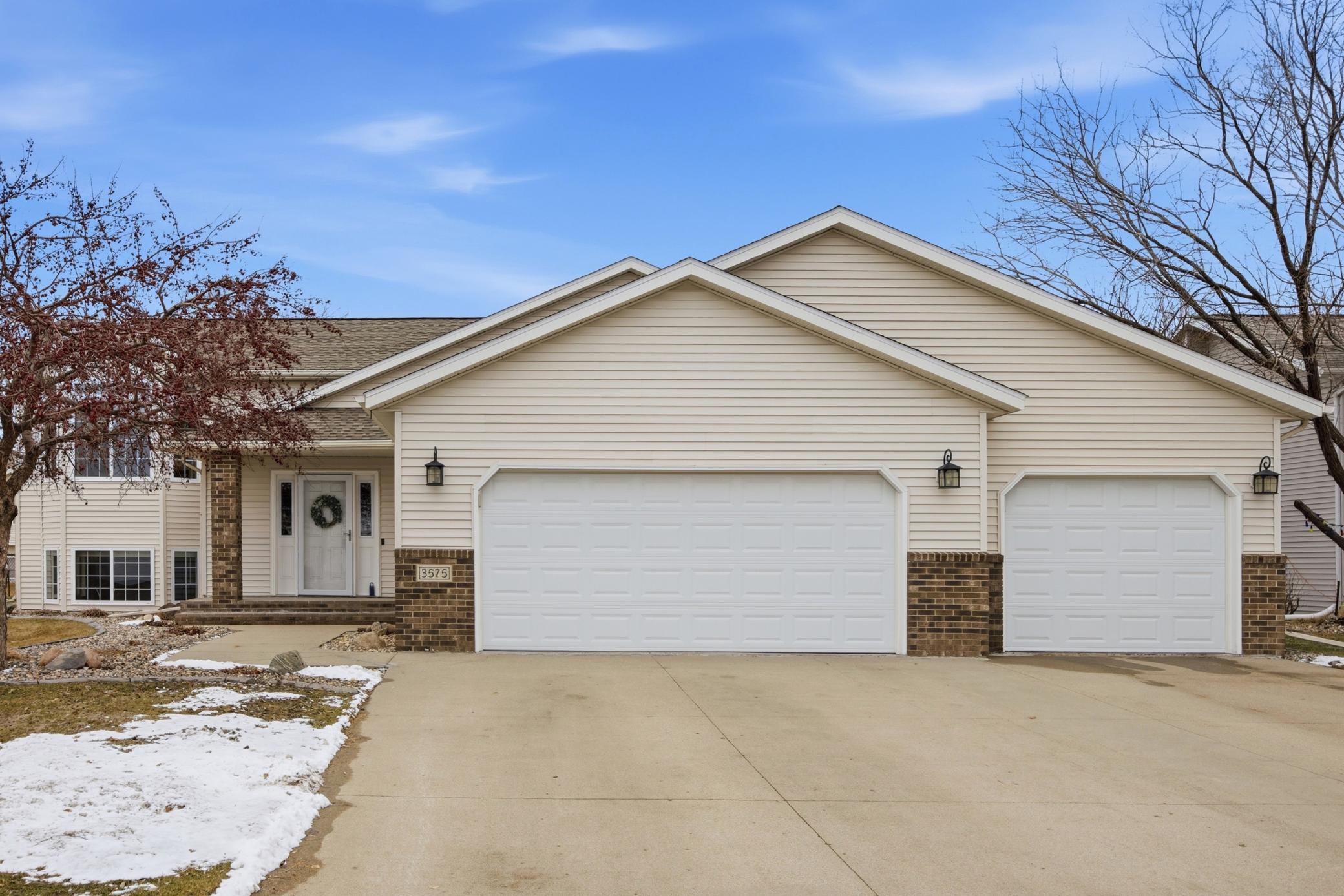 3575 Harrison Street S Fargo ND 58104