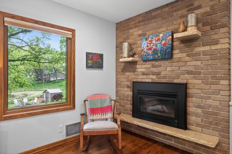 1842 Beecher Drive Eagan MN 55122