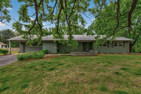 1842 Beecher Drive Eagan MN 55122