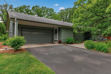 1842 Beecher Drive Eagan MN 55122