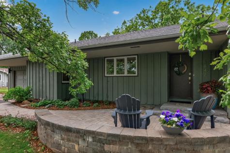 1842 Beecher Drive Eagan MN 55122