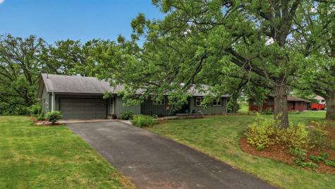 1842 Beecher Drive Eagan MN 55122