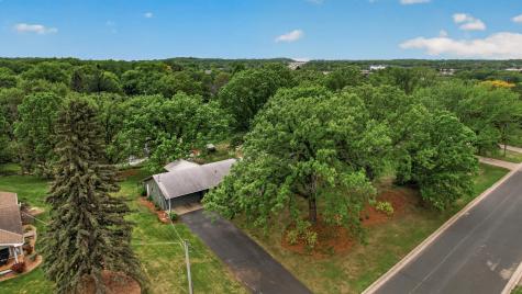 1842 Beecher Drive Eagan MN 55122