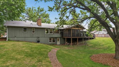 1842 Beecher Drive Eagan MN 55122