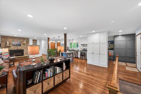 1842 Beecher Drive Eagan MN 55122