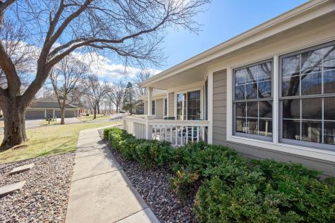 809 Ivy Lane Eagan MN 55123