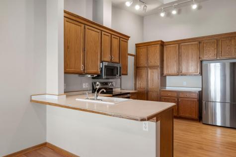 809 Ivy Lane Eagan MN 55123