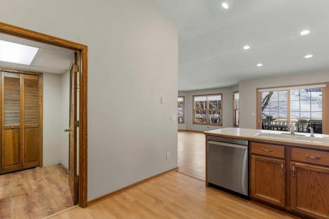809 Ivy Lane Eagan MN 55123