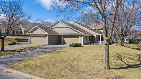 809 Ivy Lane Eagan MN 55123