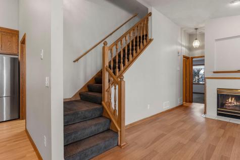 809 Ivy Lane Eagan MN 55123