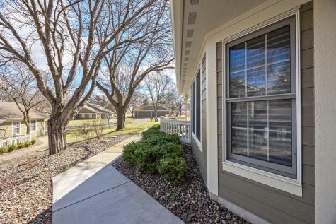 809 Ivy Lane Eagan MN 55123