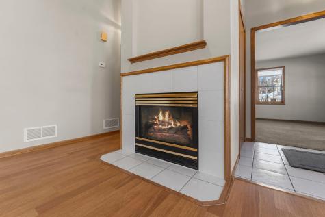 809 Ivy Lane Eagan MN 55123