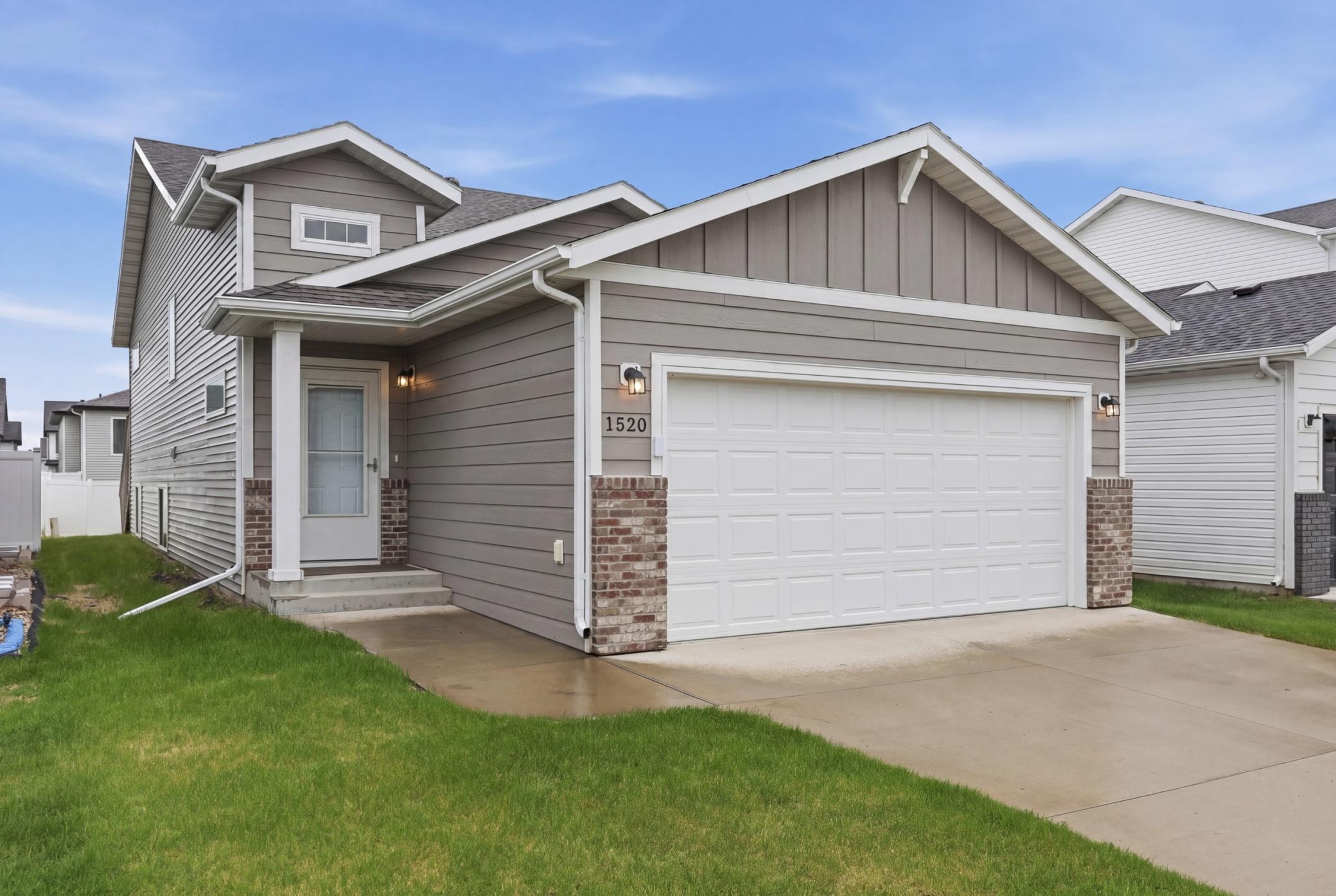 1520 67th Avenue S Fargo ND 58104
