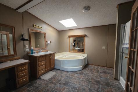 617 6½ Avenue Milnor ND 58060