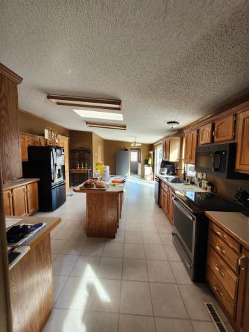 617 6½ Avenue Milnor ND 58060