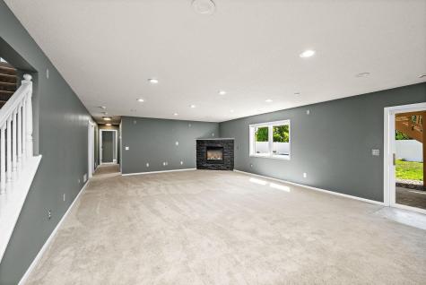 20337 Ipava Avenue Lakeville MN 55044