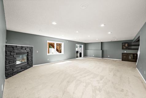 20337 Ipava Avenue Lakeville MN 55044