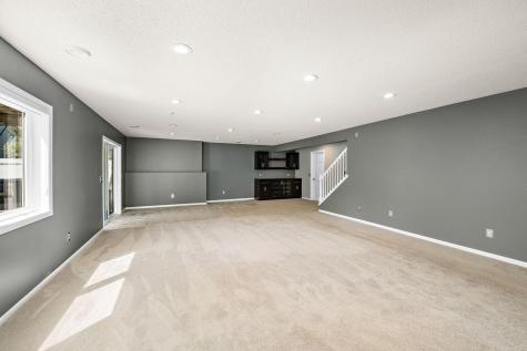 20337 Ipava Avenue Lakeville MN 55044