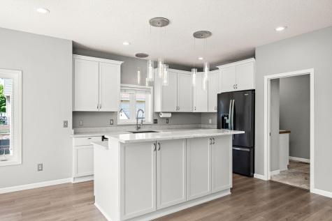 20337 Ipava Avenue Lakeville MN 55044