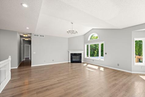 20337 Ipava Avenue Lakeville MN 55044
