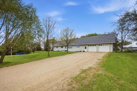 4942 43rd Avenue N Moorhead MN 56560