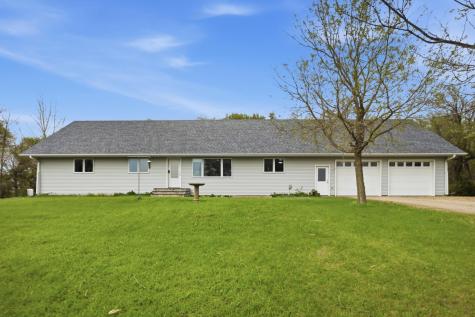 4942 43rd Avenue N Moorhead MN 56560