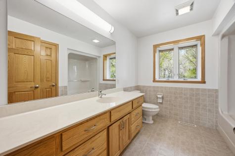 4942 43rd Avenue N Moorhead MN 56560