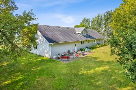 4942 43rd Avenue N Moorhead MN 56560