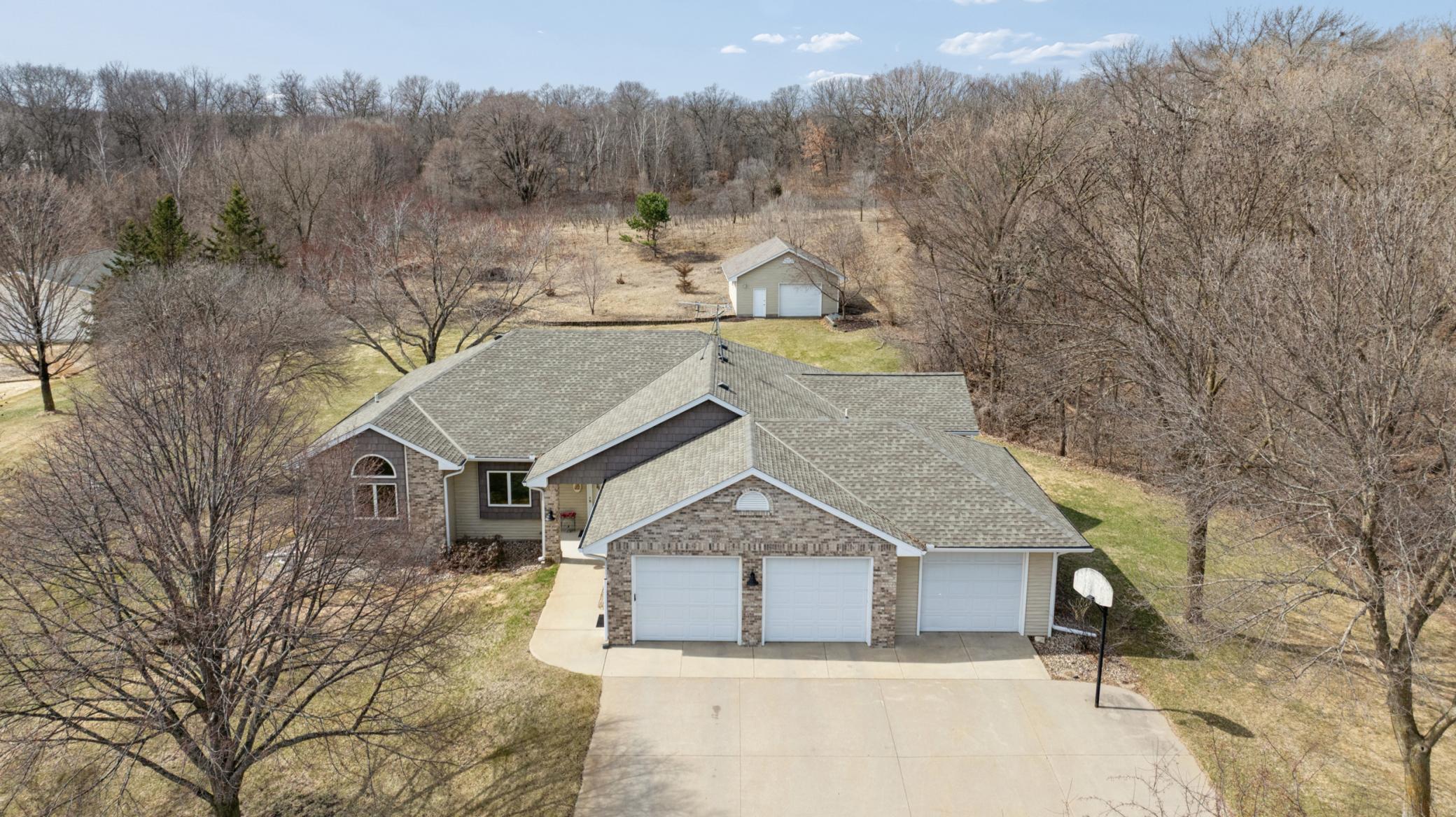 4465 Farmdale Circle Saint Augusta MN 56301