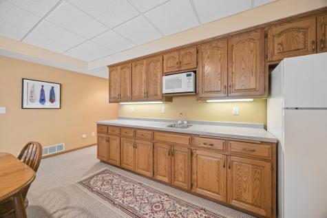 4465 Farmdale Circle Saint Augusta MN 56301