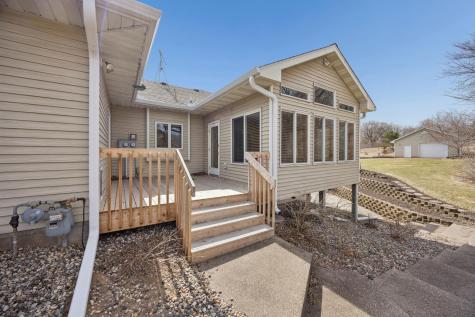 4465 Farmdale Circle Saint Augusta MN 56301