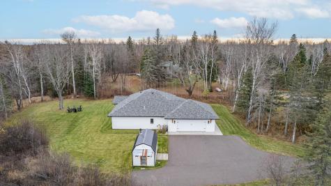 59 E Riverside Road Esko MN 55733
