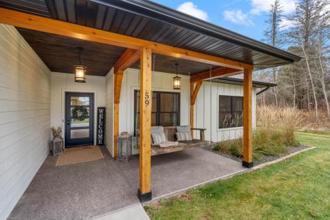 59 E Riverside Road Esko MN 55733