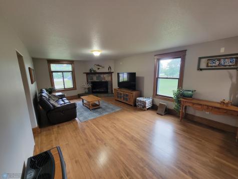551 Wall Avenue Horace ND 58047