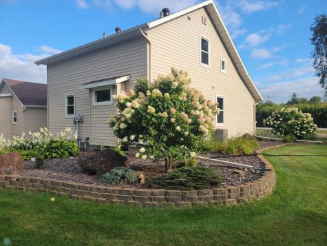 551 Wall Avenue Horace ND 58047