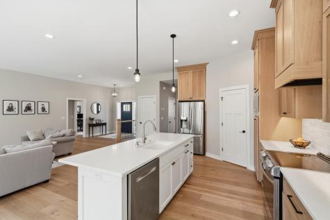 25155 Glen Road Excelsior MN 55331