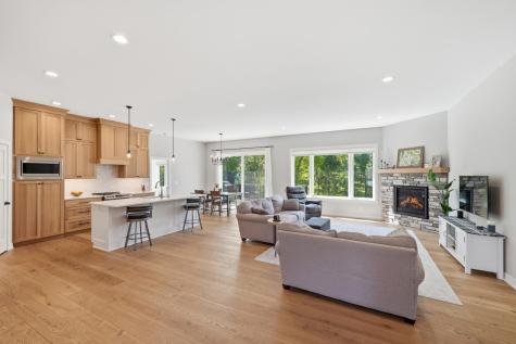 25155 Glen Road Excelsior MN 55331